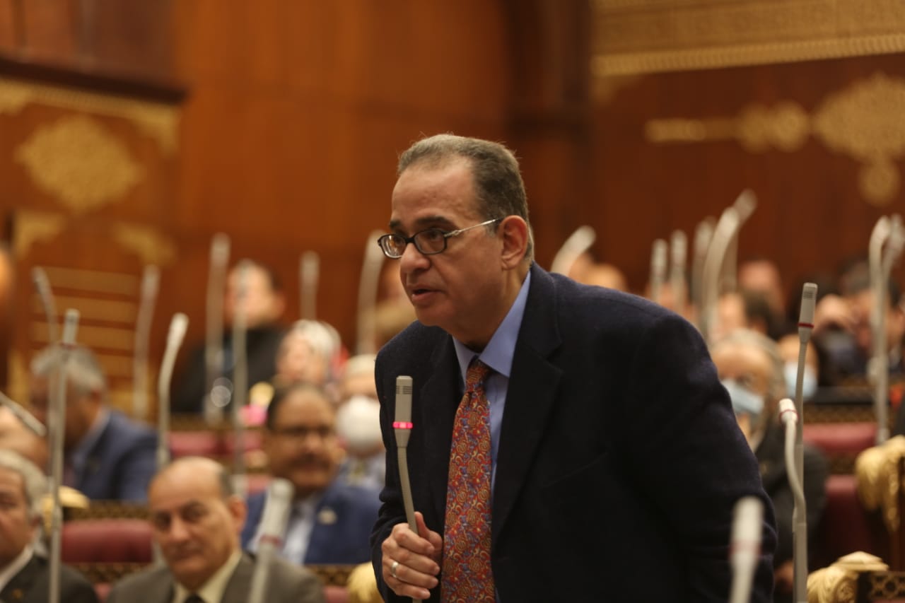 عبد العزيز : السيسي سند لكل المصريين ..وصرف دعم 300 جنيه لبطاقات التموين برهن بأن محدودي الدخل فوق كل اعتبار